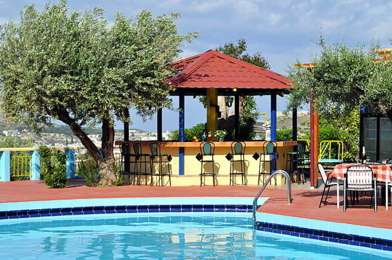 Karavos Hotel Apartments อาร์คานเยโลส ภายนอก รูปภาพ